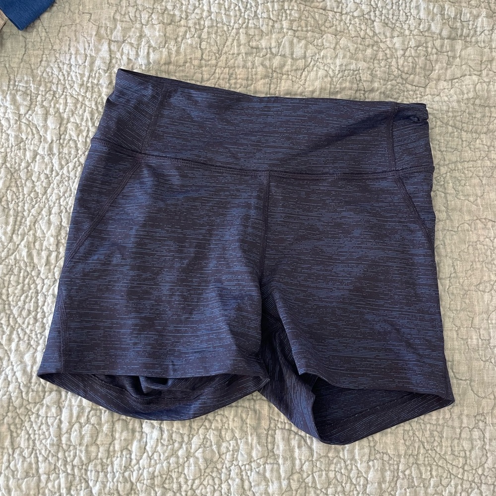 DEACTIVATING IN ONE MONTH :) Outdoor Voices flex shorts in Baltic